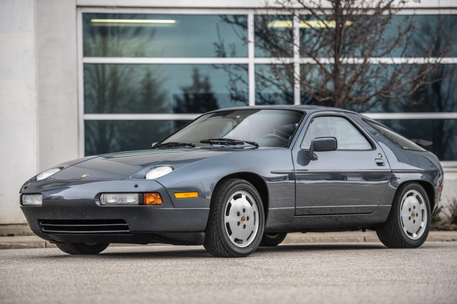  Porsche 928 S4 1988 года  (фото 2 из 70)